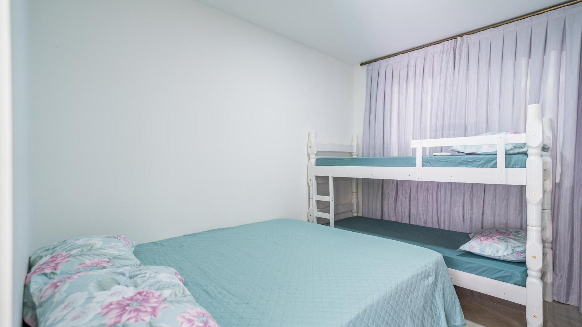 Residencial Com Piscina Possui Jacuzzi Aquecida Com Hidromassagem Villa Bombinhas Bagian luar foto