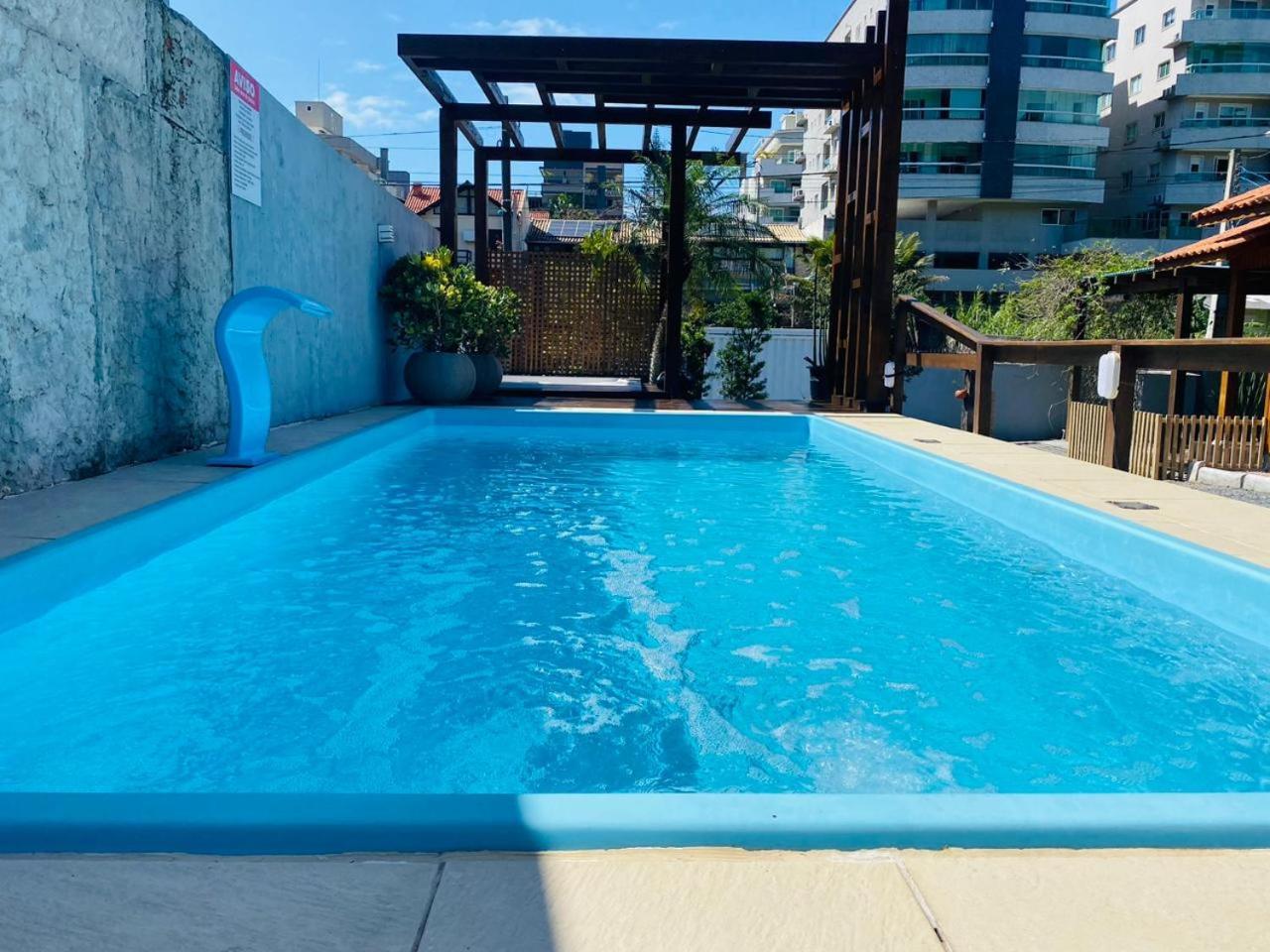 Residencial Com Piscina Possui Jacuzzi Aquecida Com Hidromassagem Villa Bombinhas Bagian luar foto