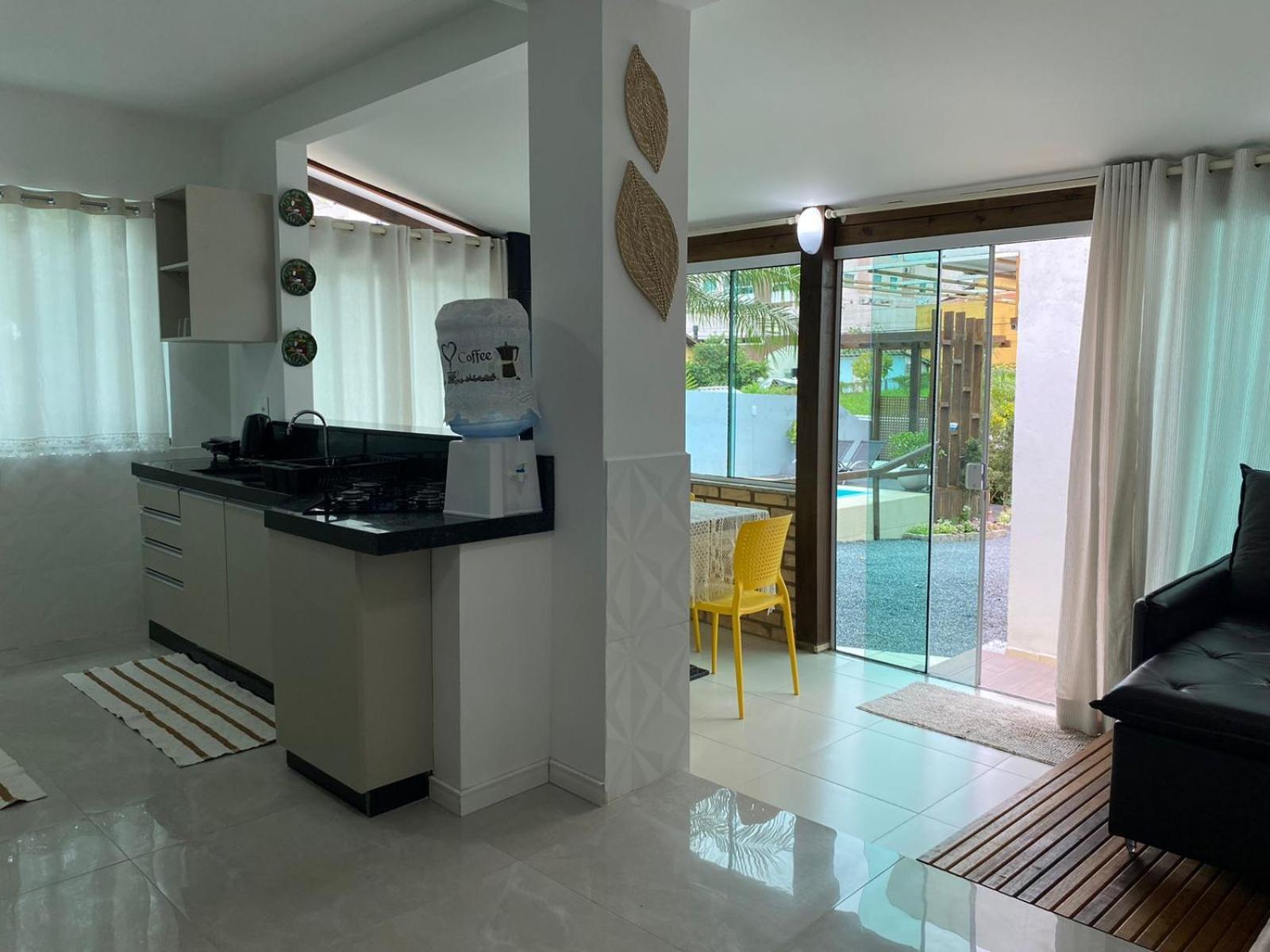 Residencial Com Piscina Possui Jacuzzi Aquecida Com Hidromassagem Villa Bombinhas Bagian luar foto